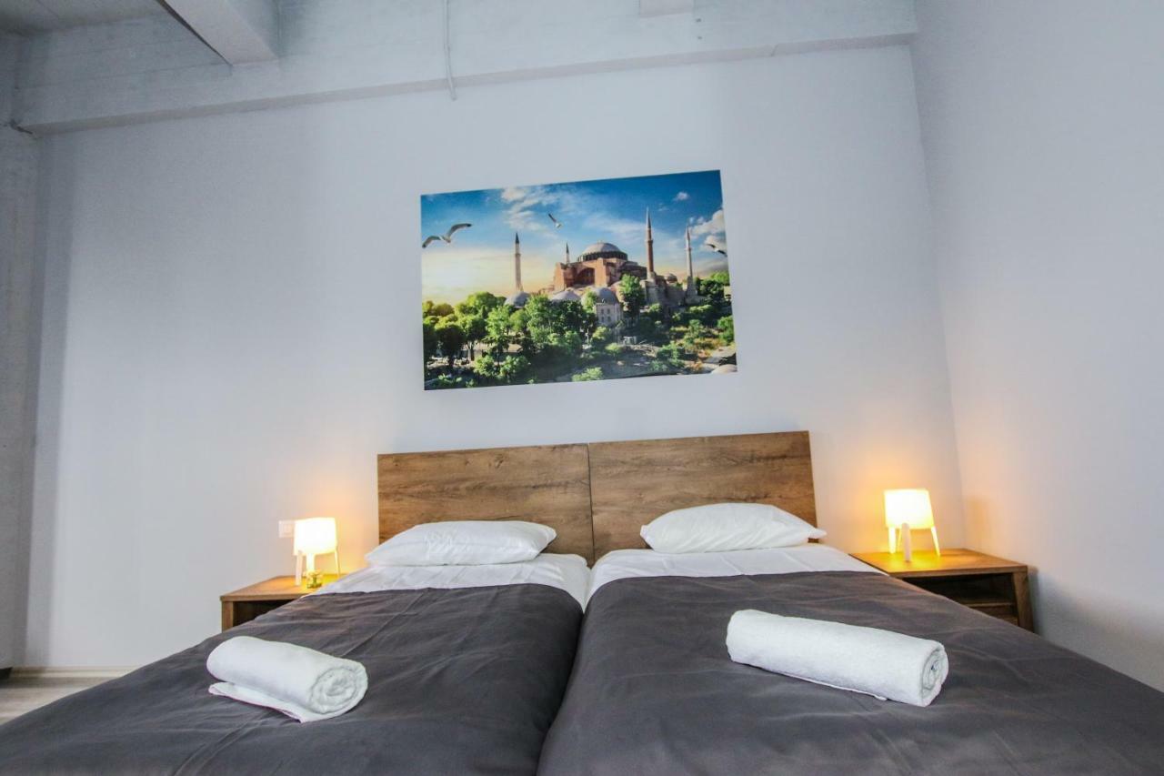 Xxl Rooms 리예카 외부 사진